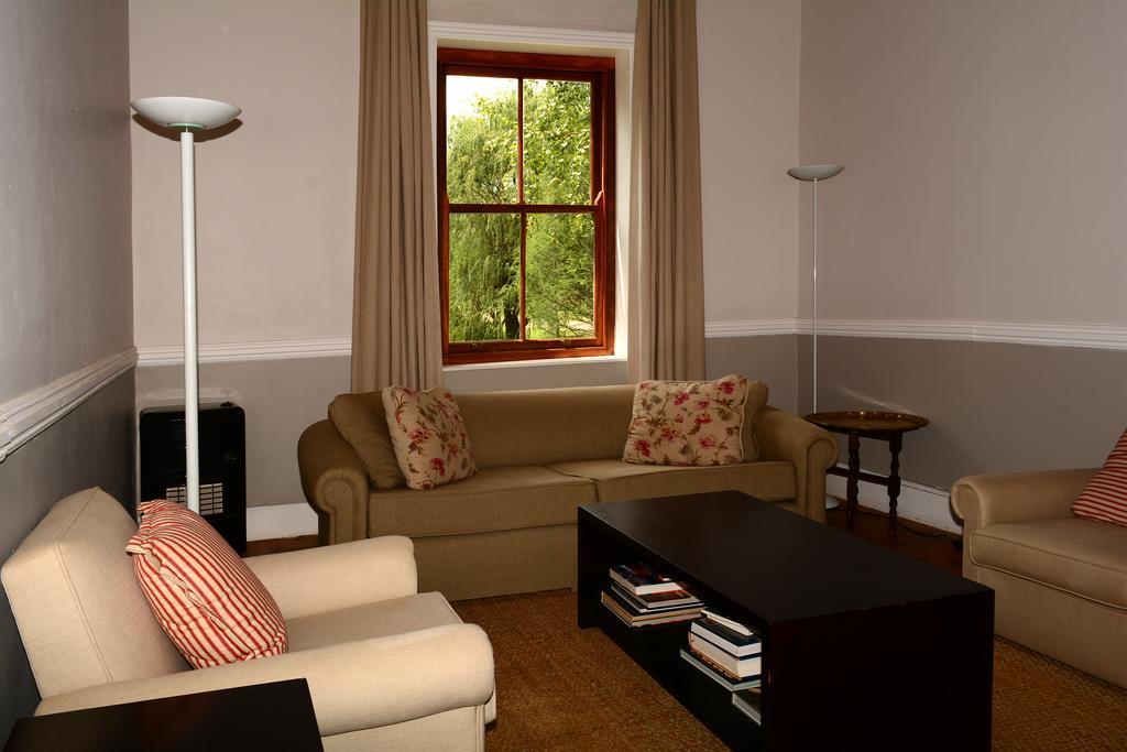 Toad Hall Guest House Wakkerstroom Dış mekan fotoğraf